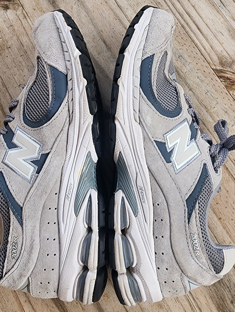 New Balance Classic Grey Shoes Size 8 In Men (9.5 In Women) - Picture 8 of 11